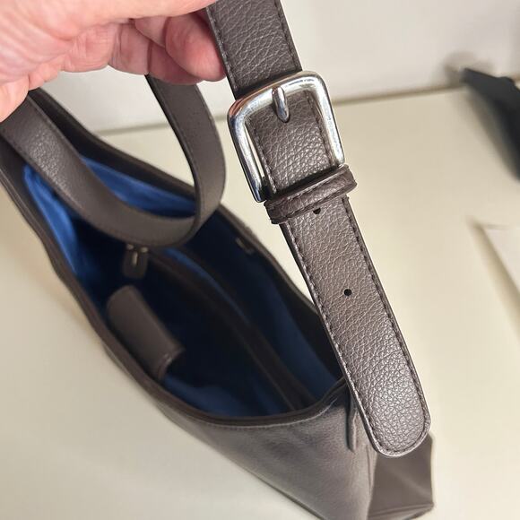 Liz Claiborne Shoulder Bag Chocolate Brown Silver Hardware Adjustable Strap - Picture 7 of 9